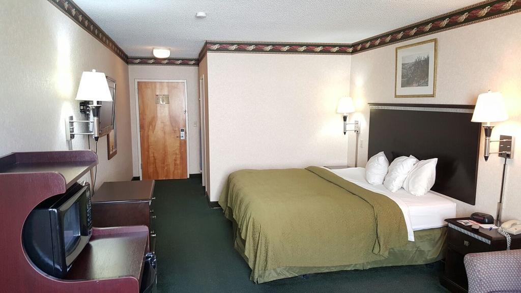 Red Carpet Inn & Suites Carneys Point/Wilmington Kültér fotó